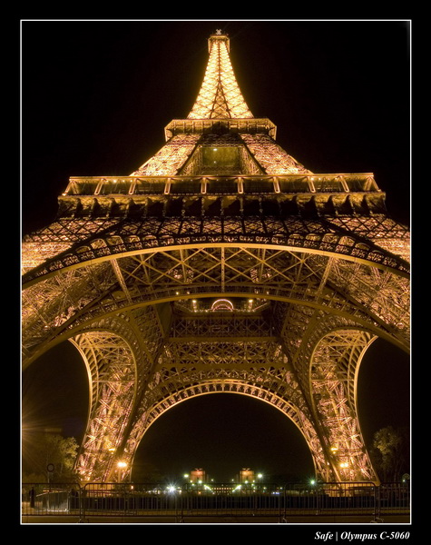 2006   05   Pano tour eiffel 2